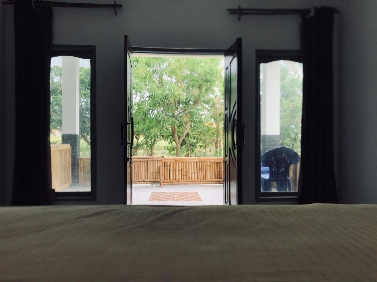 Tiara Homestay Plambi Екстериор снимка