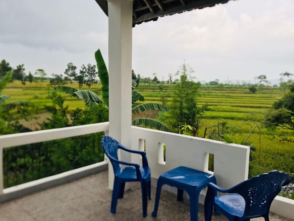 Tiara Homestay Plambi Екстериор снимка